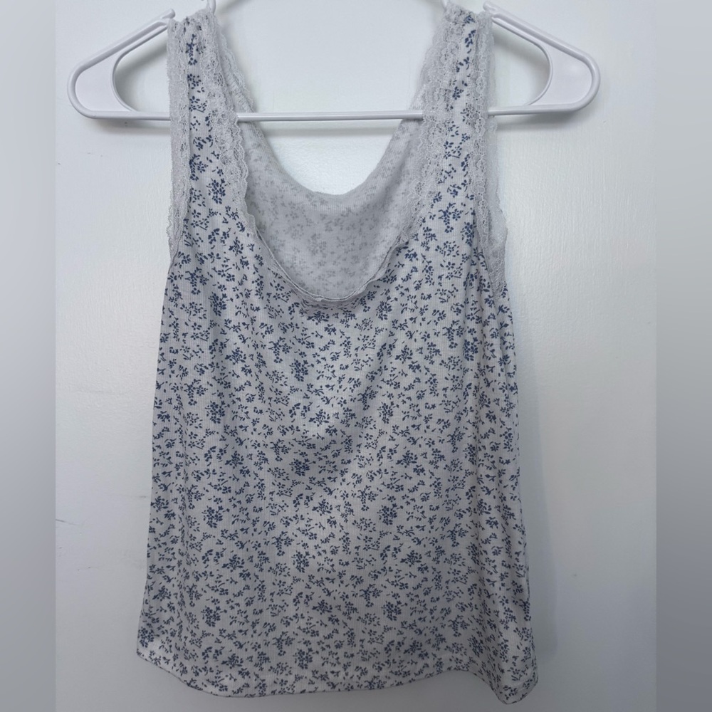 SHEIN Blue Floral Lace Tank Top